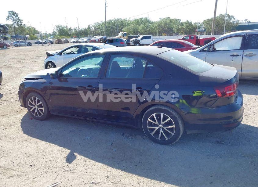 Photo 14 of 2016 Volkswagen Jetta 1.4T SE (VIN 3VWD67AJ2GM292089)