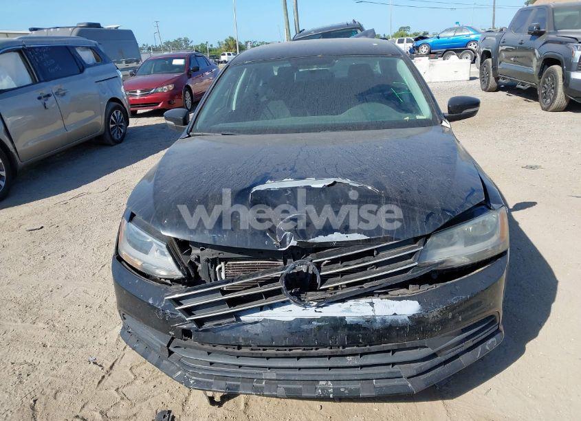 Photo 6 of 2016 Volkswagen Jetta 1.4T SE (VIN 3VWD67AJ2GM292089)