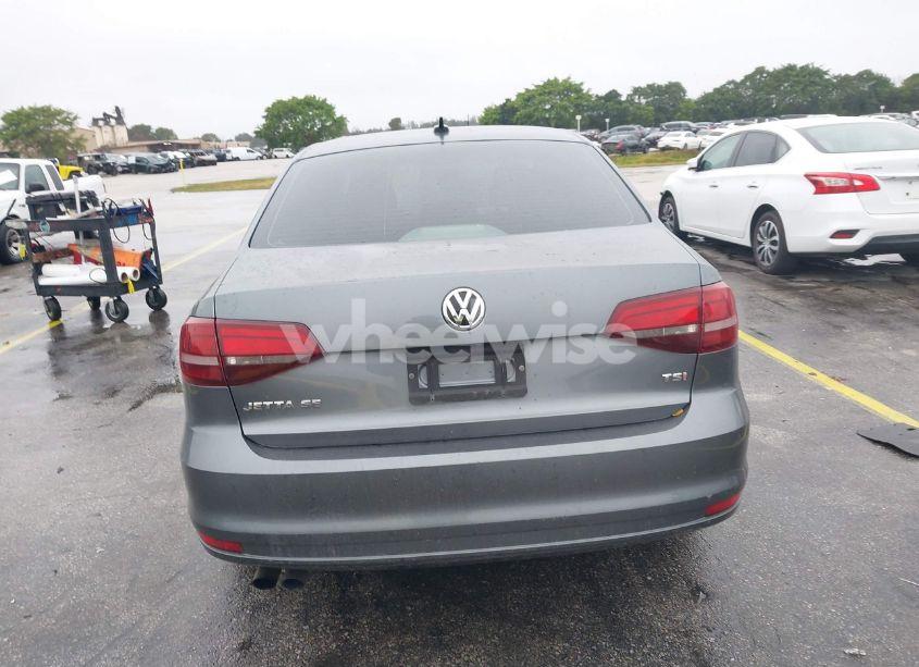 Photo 16 of 2016 Volkswagen Jetta 1.4T SE (VIN 3VWD67AJ2GM315418)