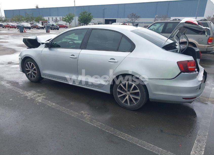Photo 3 of 2016 Volkswagen Jetta 1.4T SE (VIN 3VWD67AJ3GM243385)