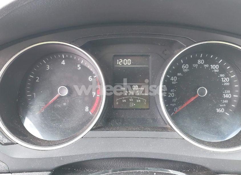 Photo 7 of 2016 Volkswagen Jetta 1.4T SE (VIN 3VWD67AJ3GM258243)