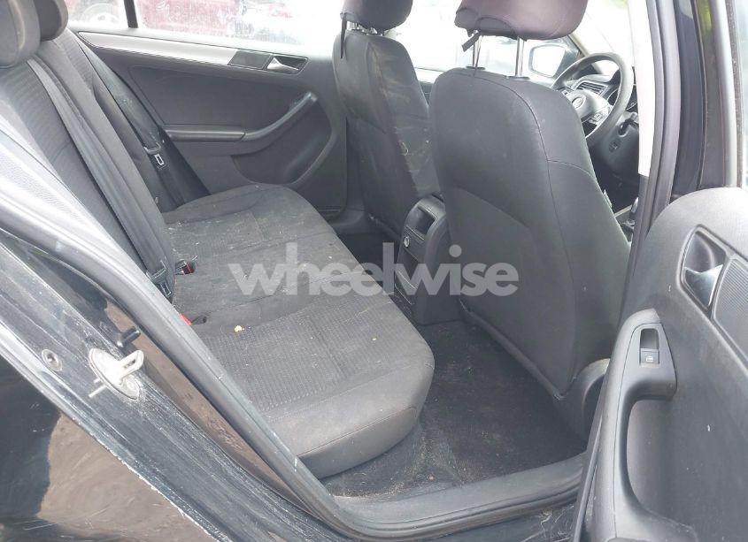 Photo 8 of 2016 Volkswagen Jetta 1.4T SE (VIN 3VWD67AJ3GM258243)