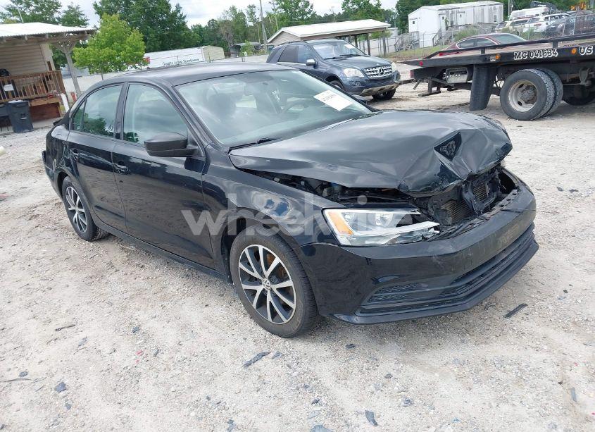 2016 Volkswagen Jetta SE (VIN 3VWD67AJ4GM259739) main photo