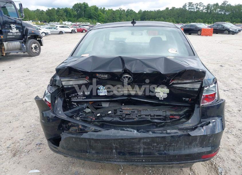 Photo 16 of 2016 Volkswagen Jetta SE (VIN 3VWD67AJ4GM259739)