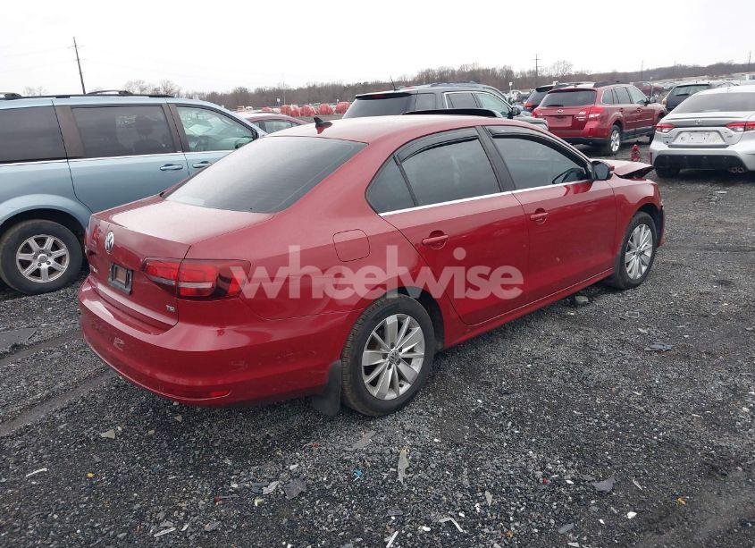 Photo 4 of 2016 Volkswagen Jetta 1.4T SE (VIN 3VWD67AJ4GM268036)