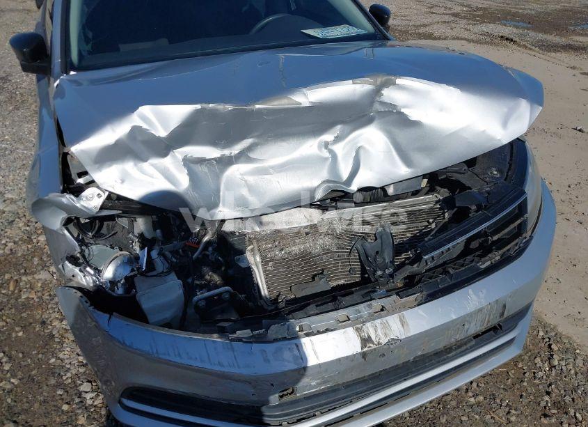 Photo 6 of 2016 Volkswagen Jetta 1.4T SE (VIN 3VWD67AJ4GM319955)