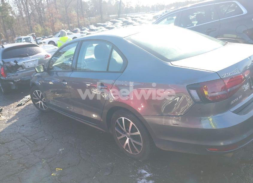 Photo 15 of 2016 Volkswagen Jetta 1.4T SE (VIN 3VWD67AJ4GM400731)