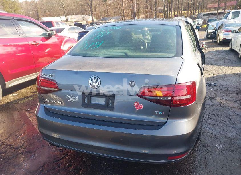 Photo 17 of 2016 Volkswagen Jetta 1.4T SE (VIN 3VWD67AJ4GM400731)