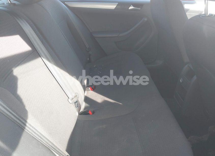 Photo 8 of 2016 Volkswagen Jetta 1.4T SE (VIN 3VWD67AJ4GM400731)