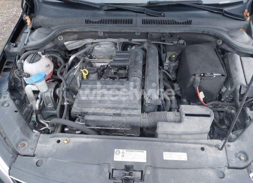 Photo 10 of 2016 Volkswagen Jetta 1.4T SE (VIN 3VWD67AJ4GM403919)