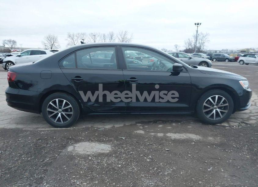 Photo 13 of 2016 Volkswagen Jetta 1.4T SE (VIN 3VWD67AJ4GM403919)