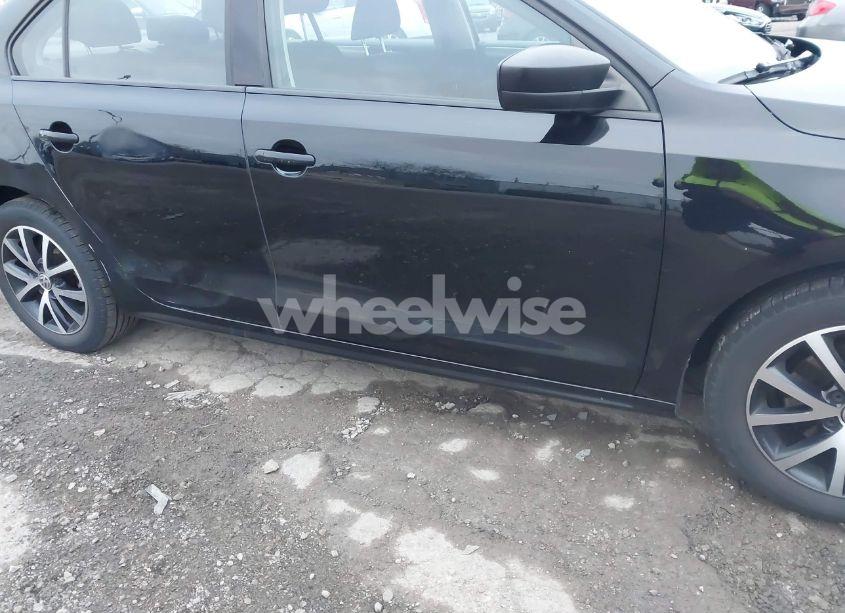 Photo 21 of 2016 Volkswagen Jetta 1.4T SE (VIN 3VWD67AJ4GM403919)