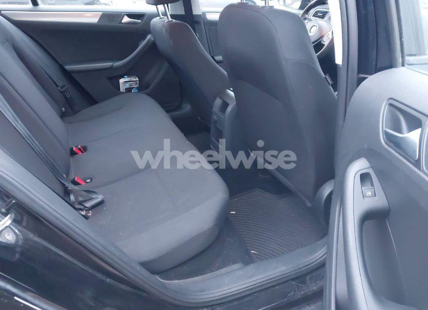 Photo 8 of 2016 Volkswagen Jetta 1.4T SE (VIN 3VWD67AJ4GM403919)