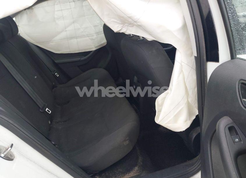 Photo 8 of 2016 Volkswagen Jetta 1.4T SE (VIN 3VWD67AJ5GM221145)