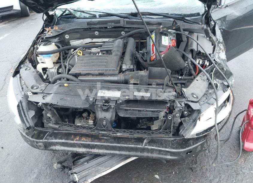 Photo 10 of 2016 Volkswagen Jetta 1.4T SE (VIN 3VWD67AJ5GM255201)