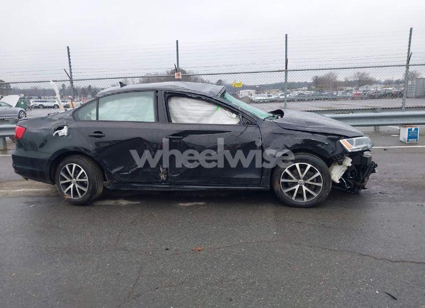 Photo 12 of 2016 Volkswagen Jetta 1.4T SE (VIN 3VWD67AJ5GM255201)