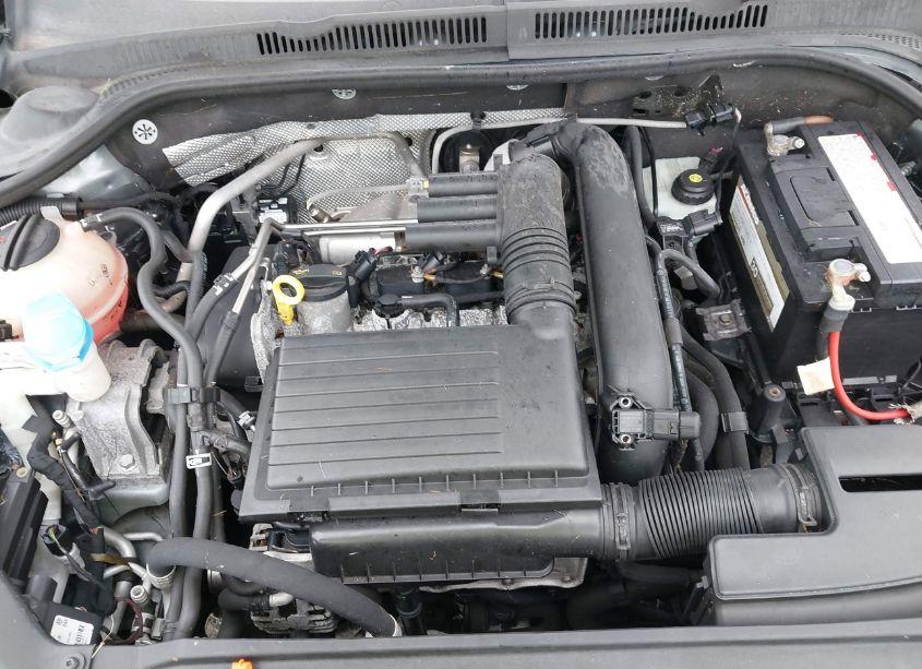 Photo 10 of 2016 Volkswagen Jetta 1.4T SE (VIN 3VWD67AJ5GM347795)