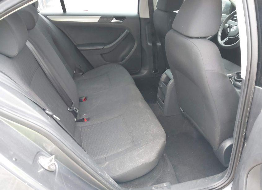 Photo 8 of 2016 Volkswagen Jetta 1.4T SE (VIN 3VWD67AJ5GM347795)