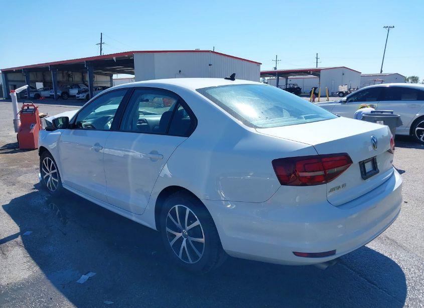 Photo 3 of 2016 Volkswagen Jetta 1.4T SE (VIN 3VWD67AJ5GM358327)