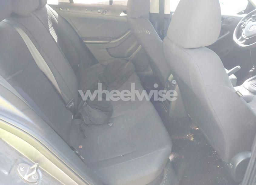 Photo 8 of 2016 Volkswagen Jetta 1.4T SE (VIN 3VWD67AJ5GM396639)