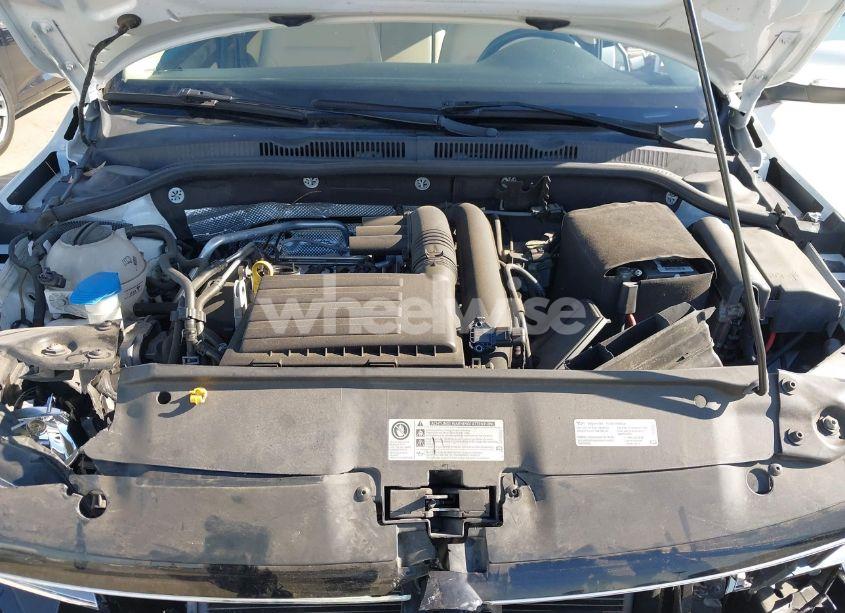 Photo 10 of 2016 Volkswagen Jetta 1.4T SE (VIN 3VWD67AJ6GM248600)