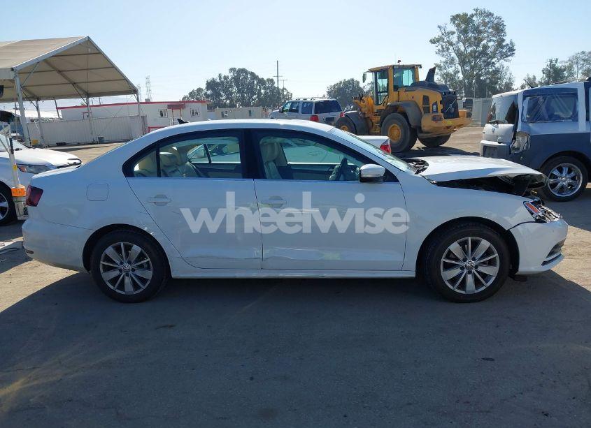 Photo 13 of 2016 Volkswagen Jetta 1.4T SE (VIN 3VWD67AJ6GM248600)