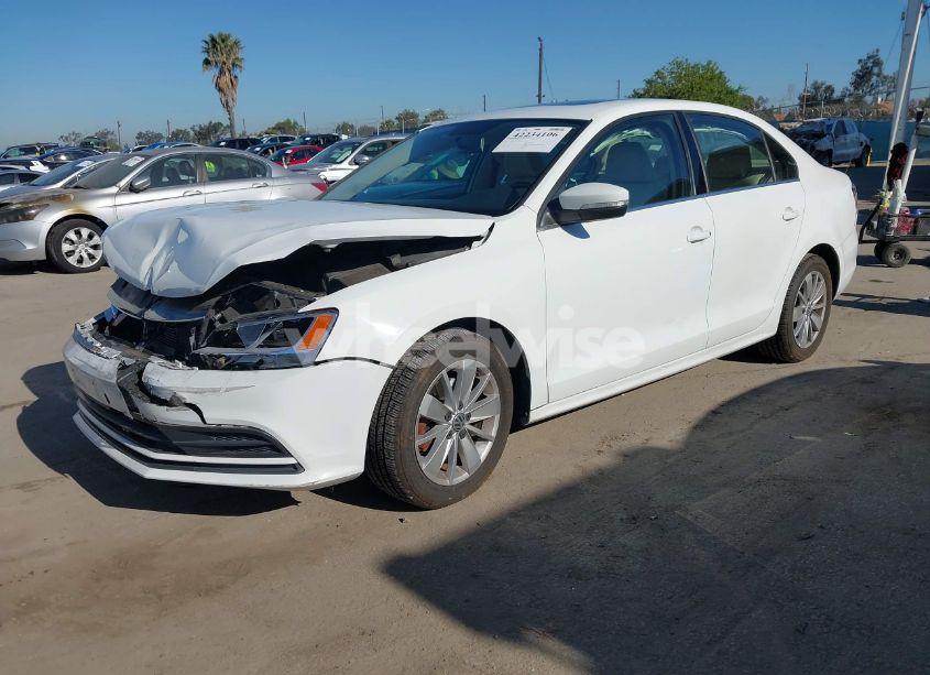 Photo 2 of 2016 Volkswagen Jetta 1.4T SE (VIN 3VWD67AJ6GM248600)