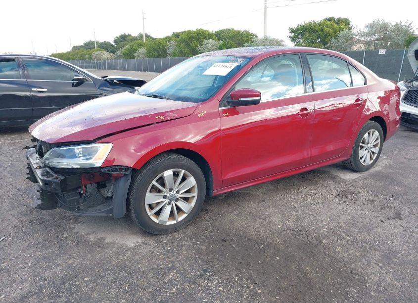 Photo 2 of 2016 Volkswagen Jetta 1.4T SE (VIN 3VWD67AJ6GM335347)