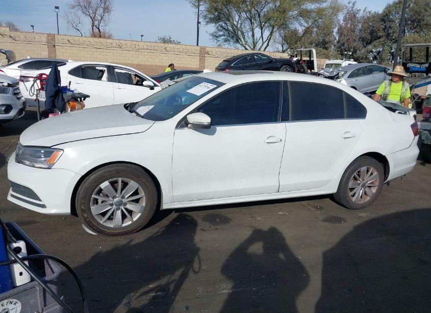 Photo 14 of 2016 Volkswagen Jetta 1.4T SE (VIN 3VWD67AJ6GM416753)