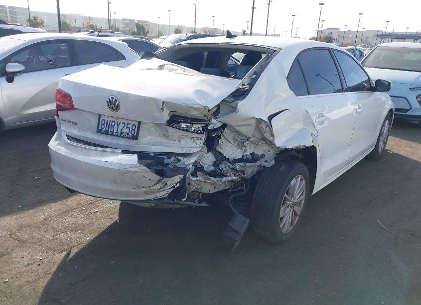 Photo 6 of 2016 Volkswagen Jetta 1.4T SE (VIN 3VWD67AJ6GM416753)