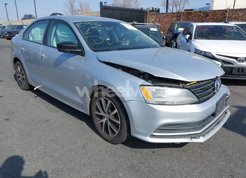 2016 Volkswagen Jetta 1.4T SE (VIN 3VWD67AJ7GM225715) main photo