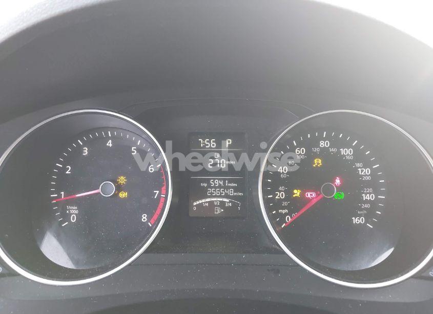 Photo 15 of 2016 Volkswagen Jetta 1.4T SE (VIN 3VWD67AJ7GM225715)