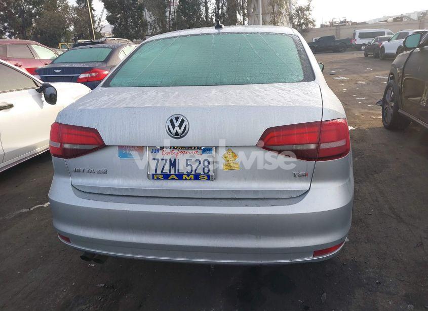 Photo 16 of 2016 Volkswagen Jetta 1.4T SE (VIN 3VWD67AJ7GM225715)