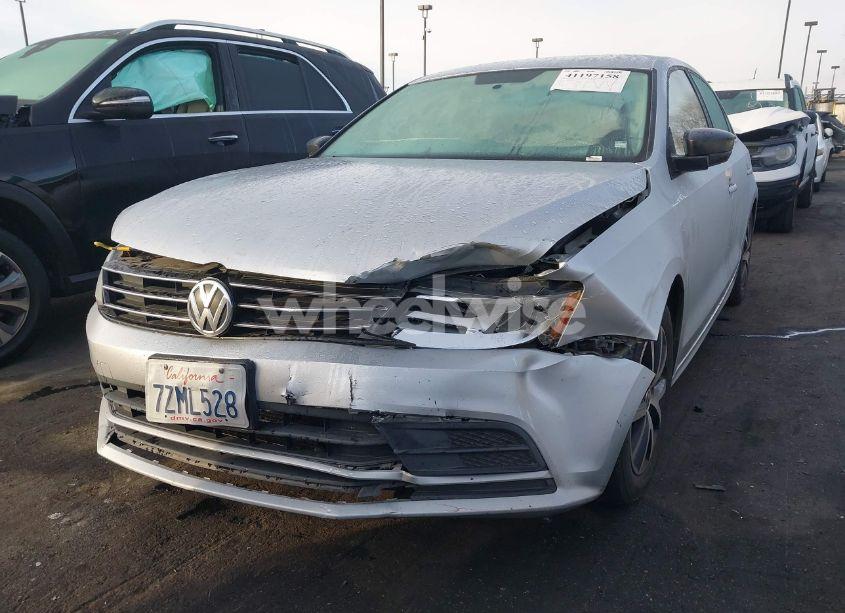 Photo 6 of 2016 Volkswagen Jetta 1.4T SE (VIN 3VWD67AJ7GM225715)