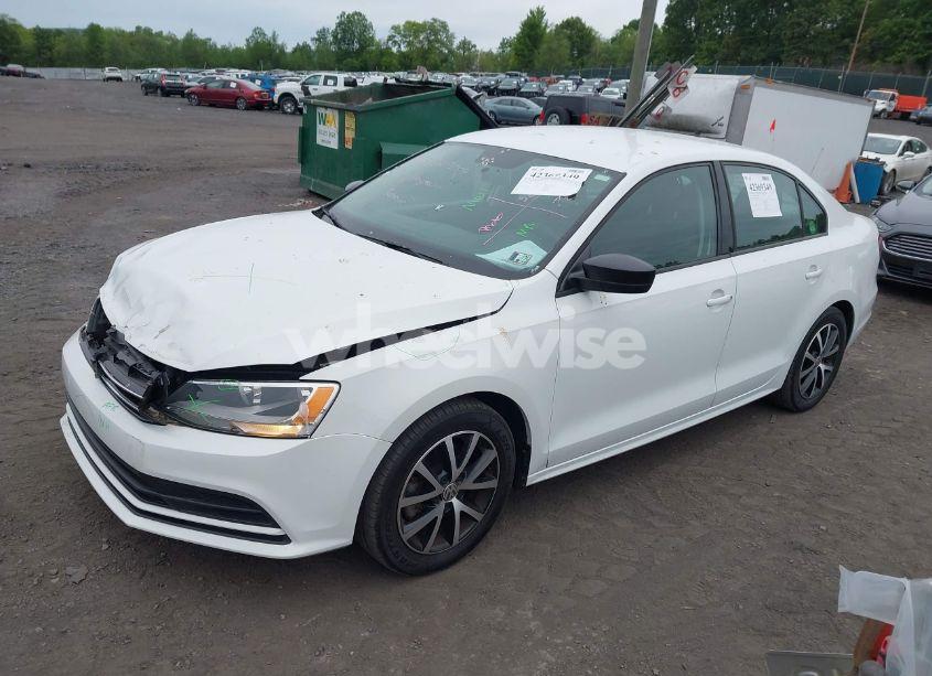 Photo 2 of 2016 Volkswagen Jetta 1.4T SE (VIN 3VWD67AJ7GM269665)