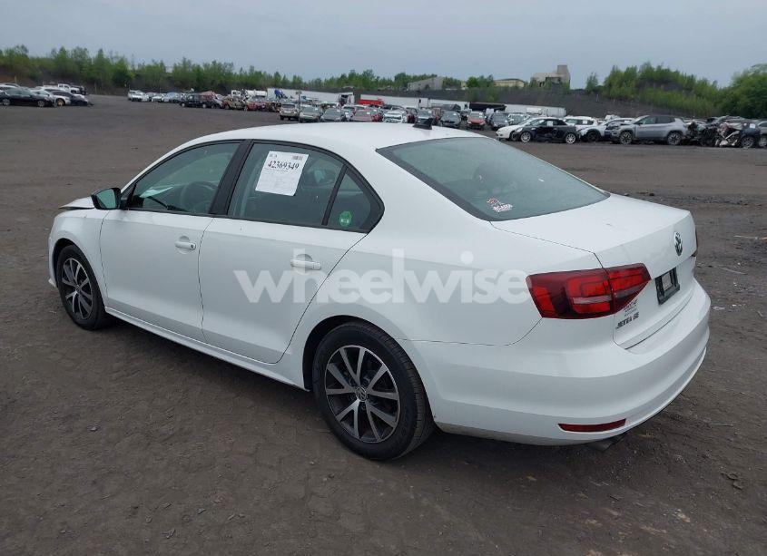 Photo 3 of 2016 Volkswagen Jetta 1.4T SE (VIN 3VWD67AJ7GM269665)