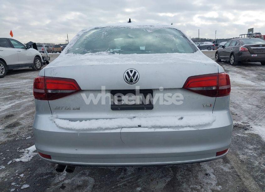 Photo 16 of 2016 Volkswagen Jetta 1.4T SE (VIN 3VWD67AJ7GM312272)