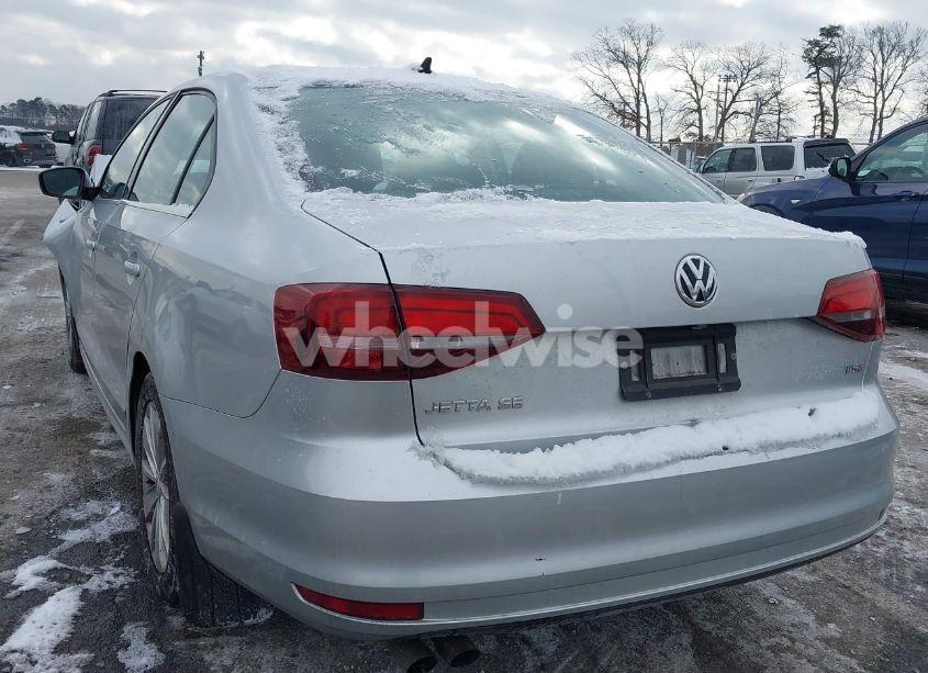 Photo 3 of 2016 Volkswagen Jetta 1.4T SE (VIN 3VWD67AJ7GM312272)