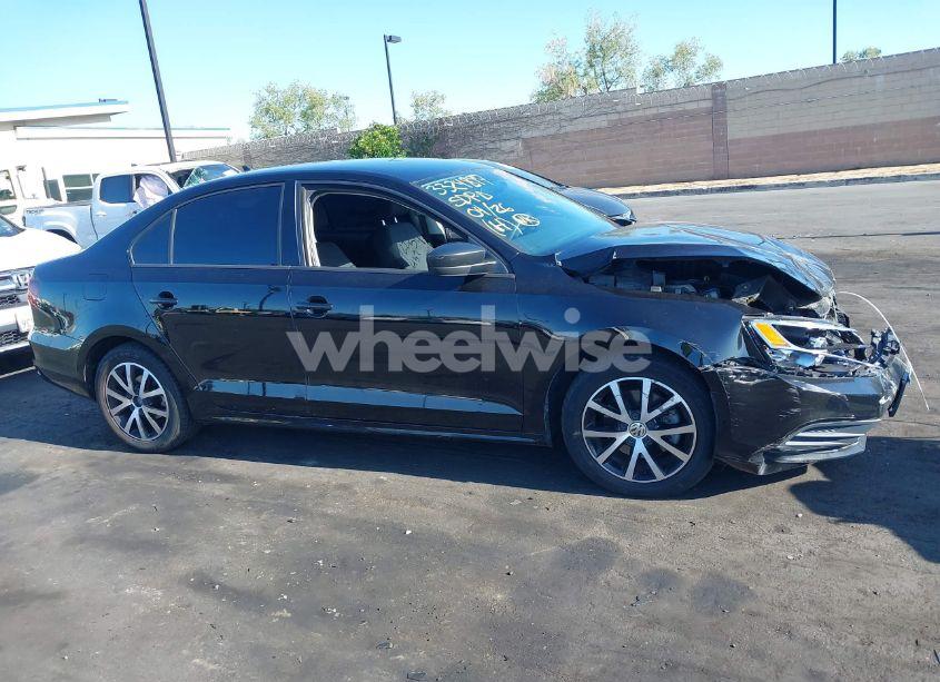 Photo 13 of 2016 Volkswagen Jetta 1.4T SE (VIN 3VWD67AJ7GM409746)