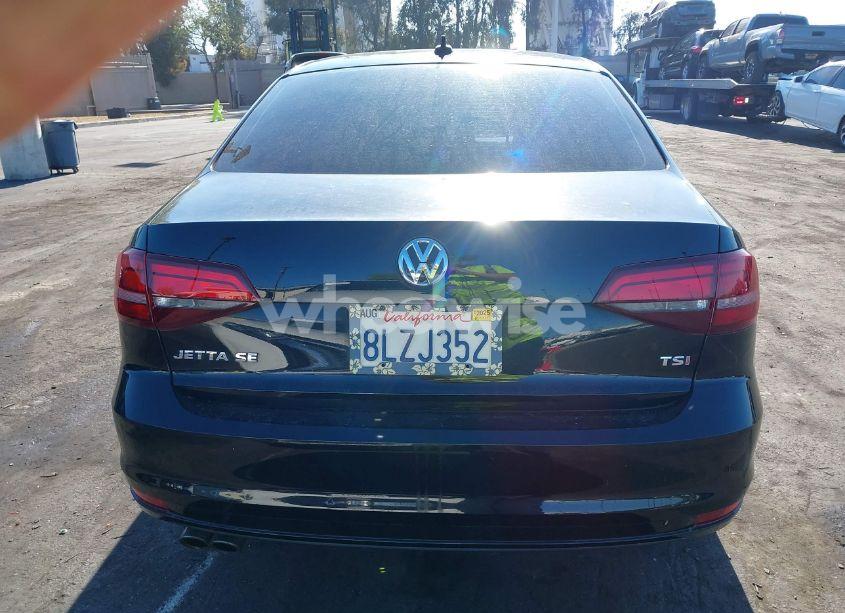 Photo 16 of 2016 Volkswagen Jetta 1.4T SE (VIN 3VWD67AJ7GM409746)