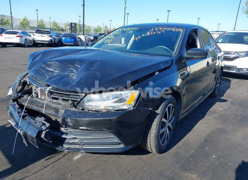 Photo 2 of 2016 Volkswagen Jetta 1.4T SE (VIN 3VWD67AJ7GM409746)