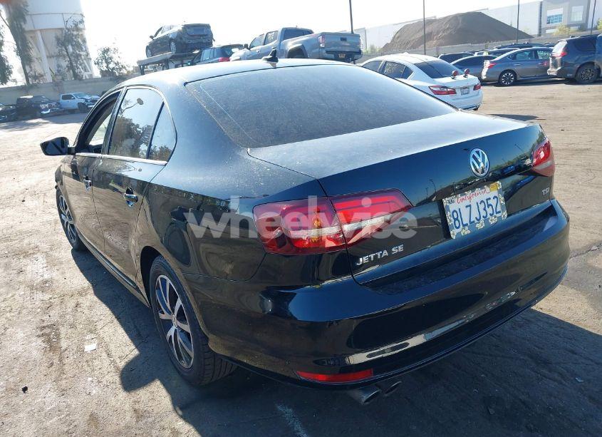 Photo 3 of 2016 Volkswagen Jetta 1.4T SE (VIN 3VWD67AJ7GM409746)