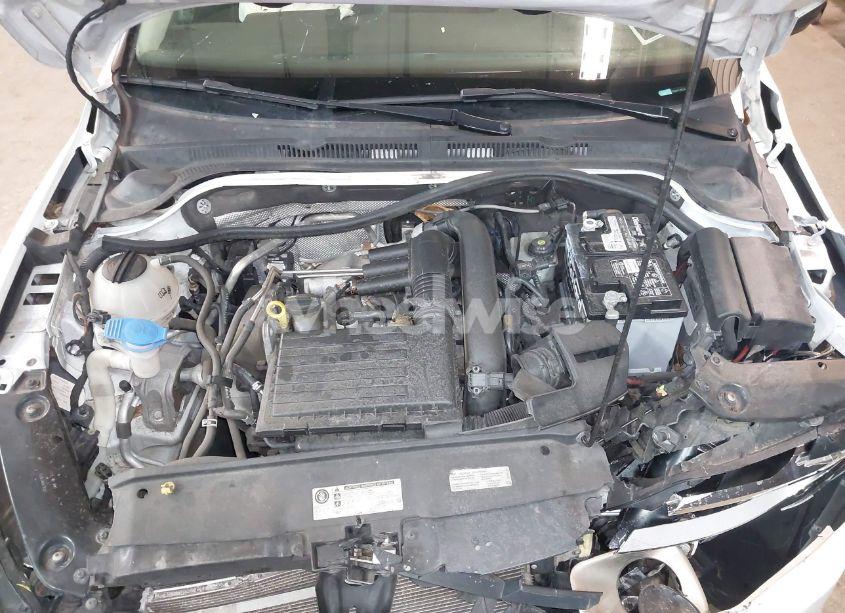 Photo 10 of 2016 Volkswagen Jetta 1.4T SE (VIN 3VWD67AJ7GM417524)