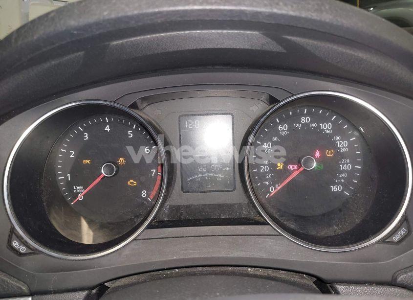 Photo 7 of 2016 Volkswagen Jetta 1.4T SE (VIN 3VWD67AJ7GM417524)