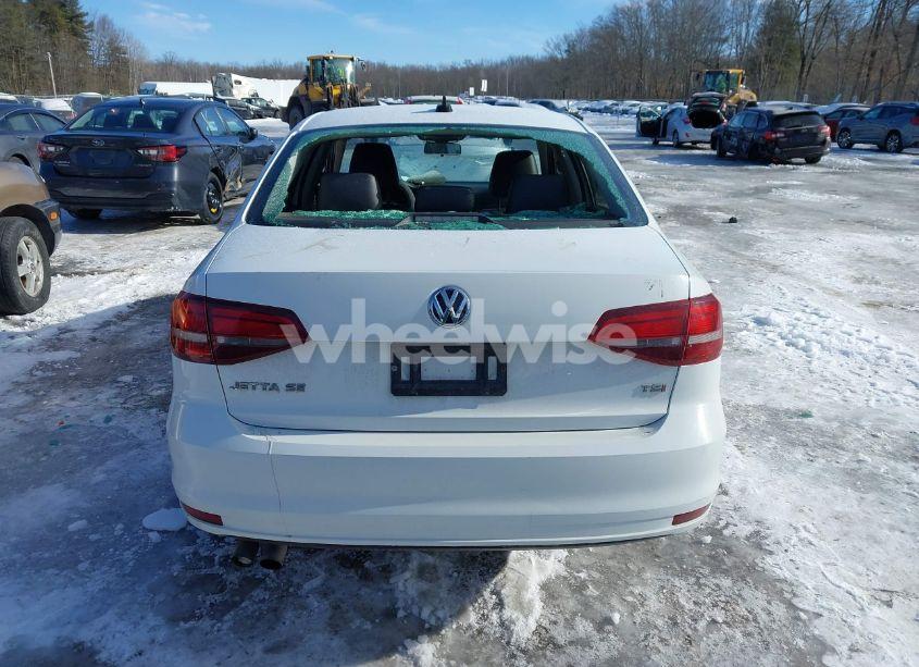 Photo 16 of 2016 Volkswagen Jetta 1.4T SE (VIN 3VWD67AJ8GM307114)