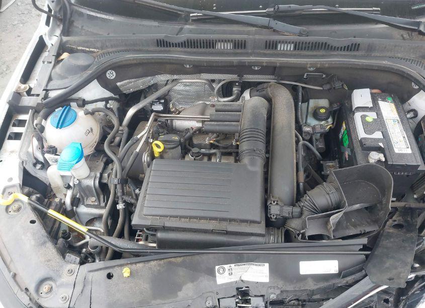 Photo 10 of 2016 Volkswagen Jetta 1.4T SE (VIN 3VWD67AJ8GM371038)