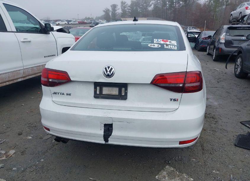 Photo 16 of 2016 Volkswagen Jetta 1.4T SE (VIN 3VWD67AJ8GM371038)