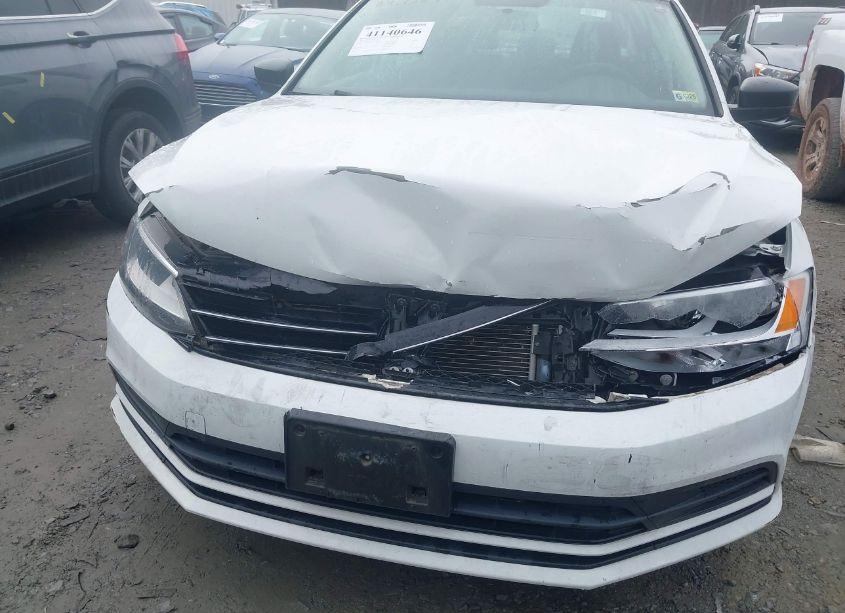 Photo 6 of 2016 Volkswagen Jetta 1.4T SE (VIN 3VWD67AJ8GM371038)