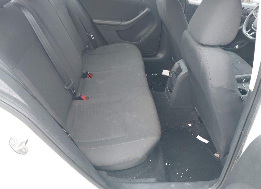 Photo 8 of 2016 Volkswagen Jetta 1.4T SE (VIN 3VWD67AJ8GM371038)