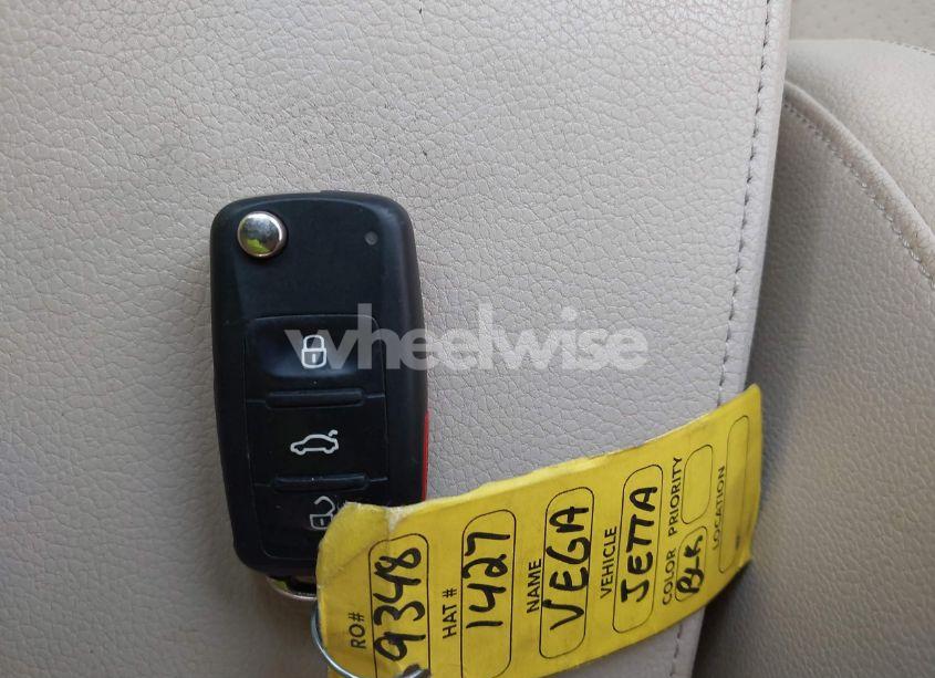 Photo 11 of 2016 Volkswagen Jetta 1.4T SE (VIN 3VWD67AJ8GM385358)